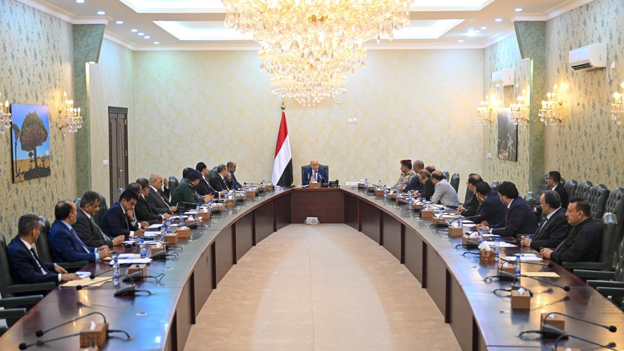 President of Leadership Council Chairs Part of Cabinet Meeting