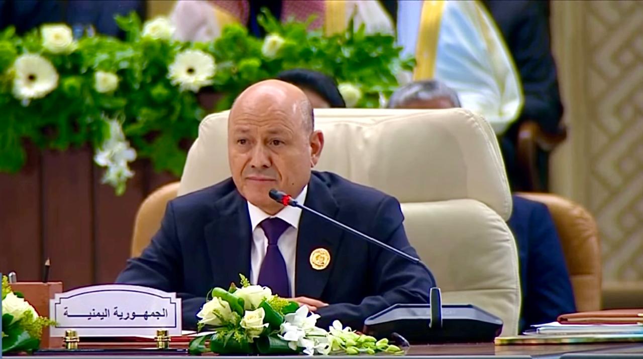 President Al-Alimi: A just solution to the Palestinian issue is essential for establishing a peaceful and stable regional order