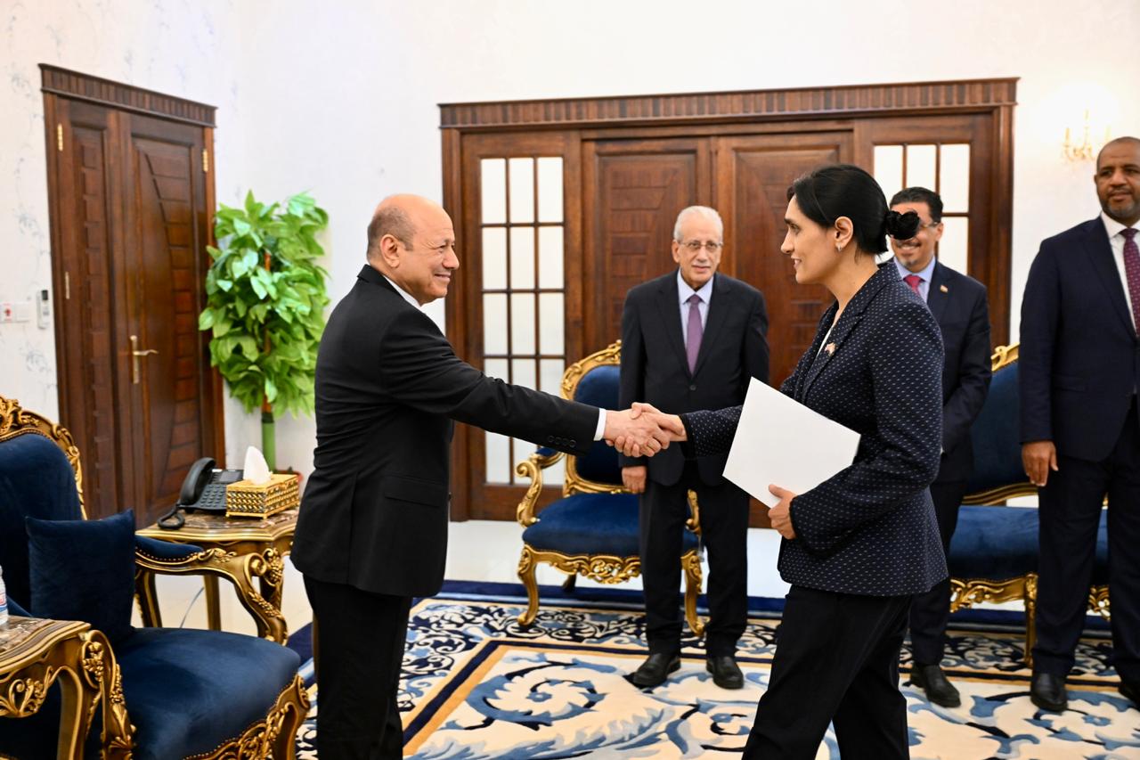 PRESIDENT RECEIVES CREDENTIALS OF THE AMBASSADOR OF THE UNITED KINGDOM ، 01 Nov 2023 