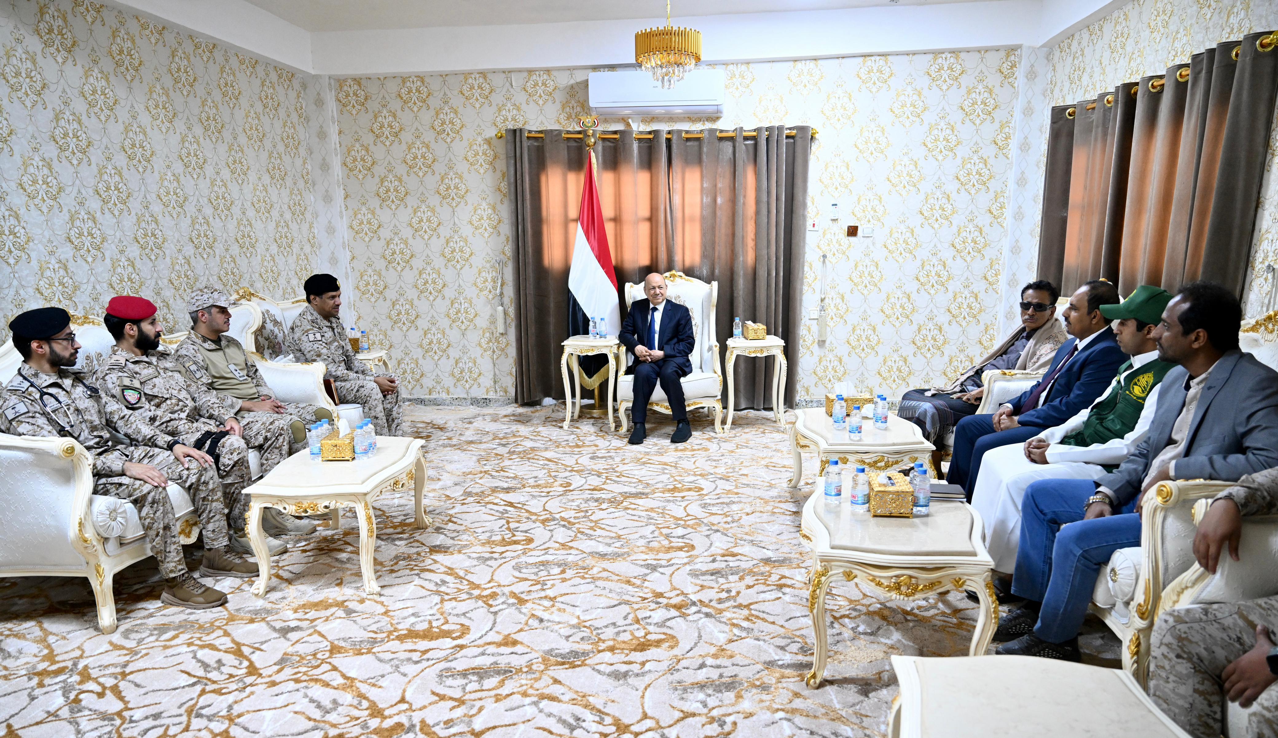 PRESIDENT AL-ALIMI MEETS WITH SAUDI DUTY FORCES COMMAND AND REPRESENTATIVES OF (KS HARC)  28 Oct 2023