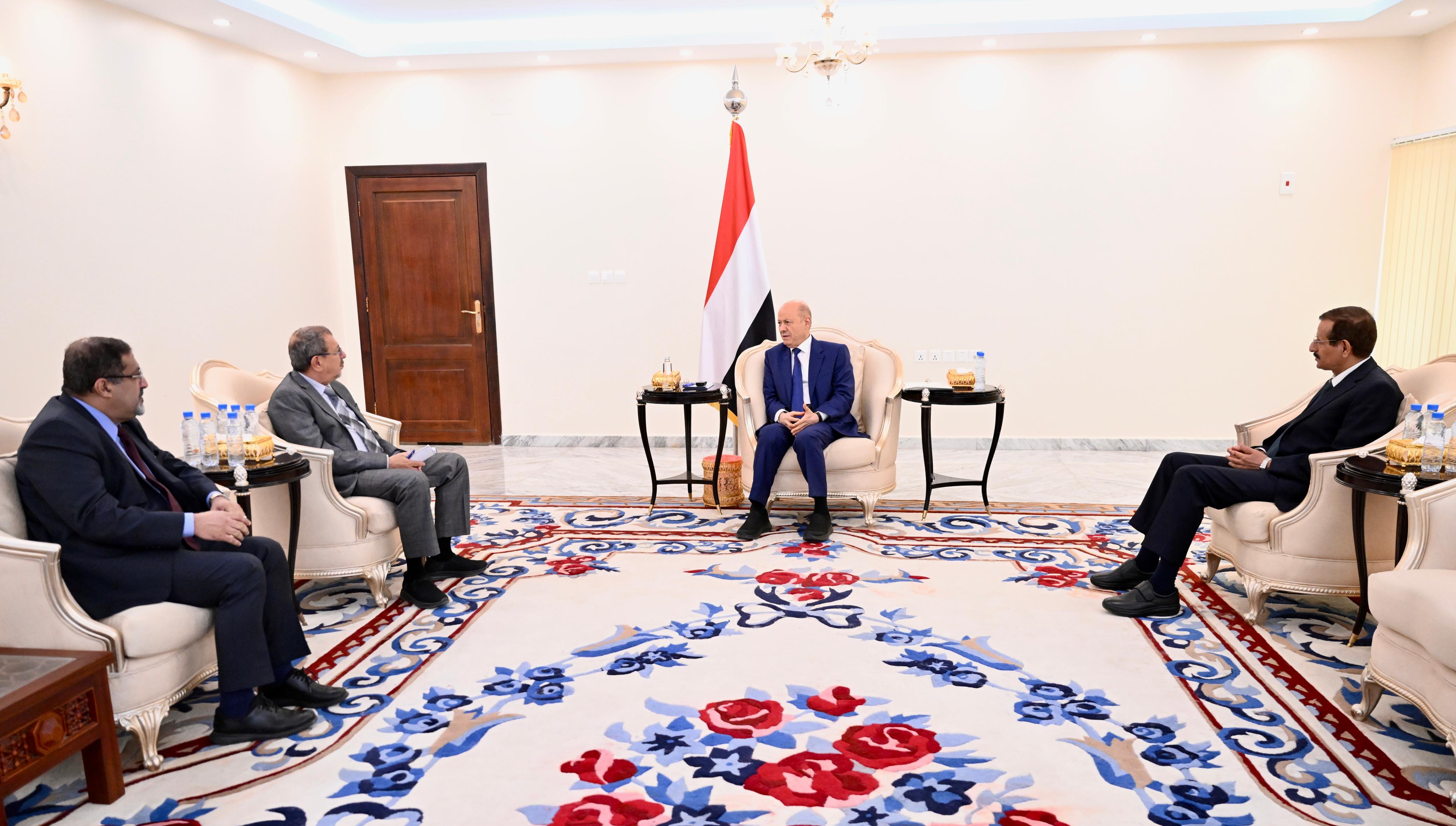 President Al-Alimi Commends Judiciary’s Role in Advancing Comprehensive Reforms