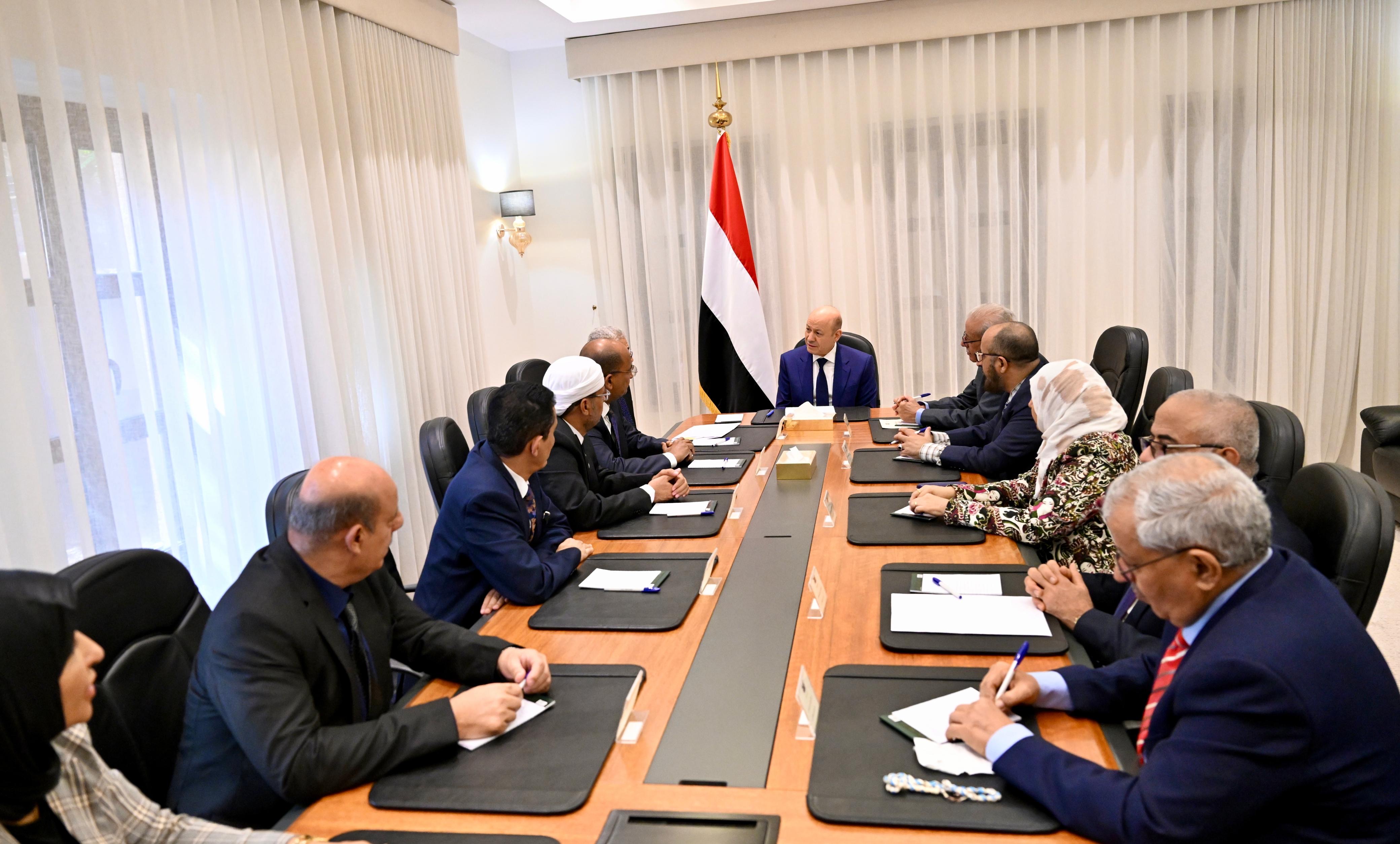 President Al-Alimi Praises Legal Team’s Role in Supporting the Council and Promoting National Partnership