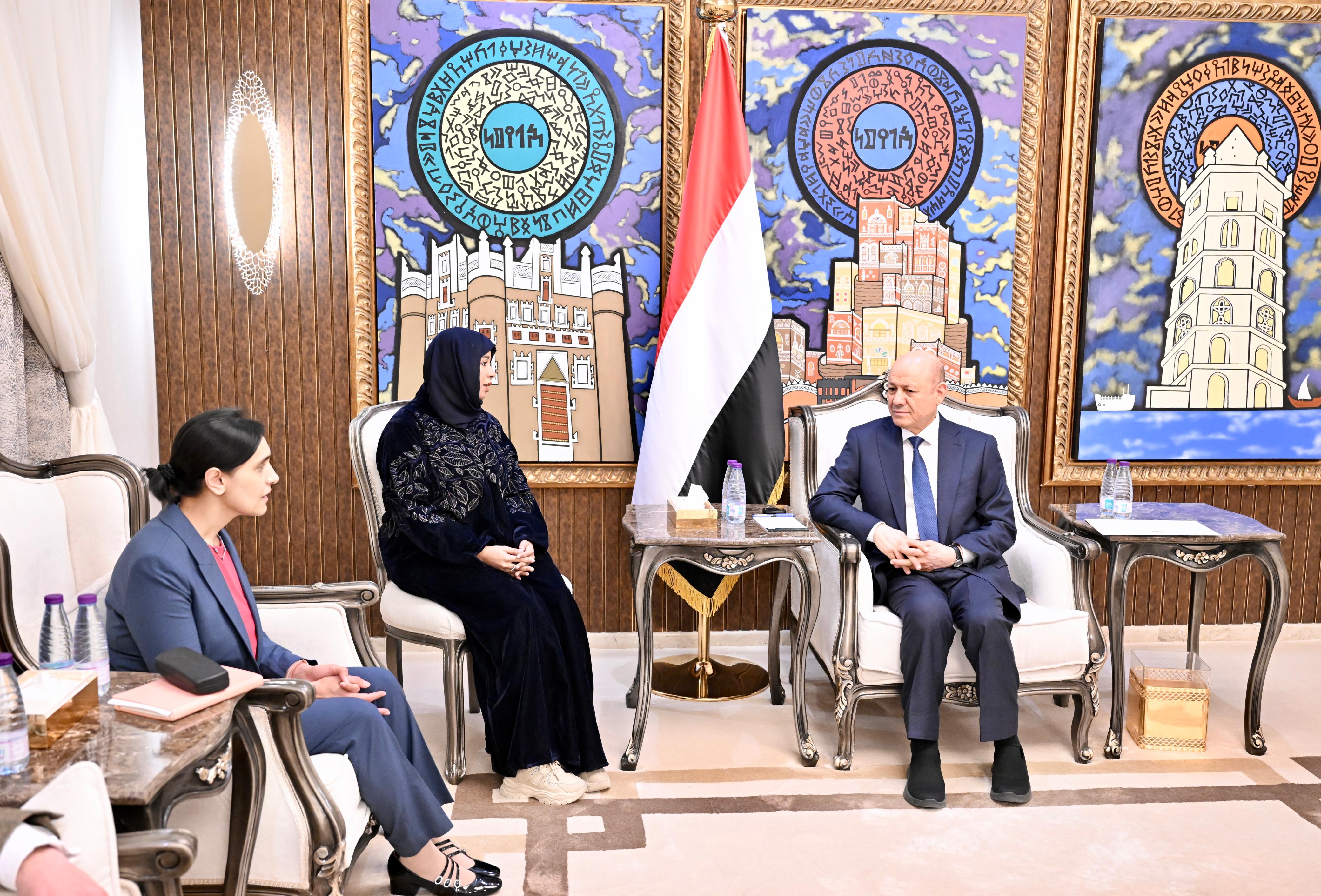 President Al-Alimi Praises UK’s Efforts in Mobilizing International Support for the Yemeni Government and People