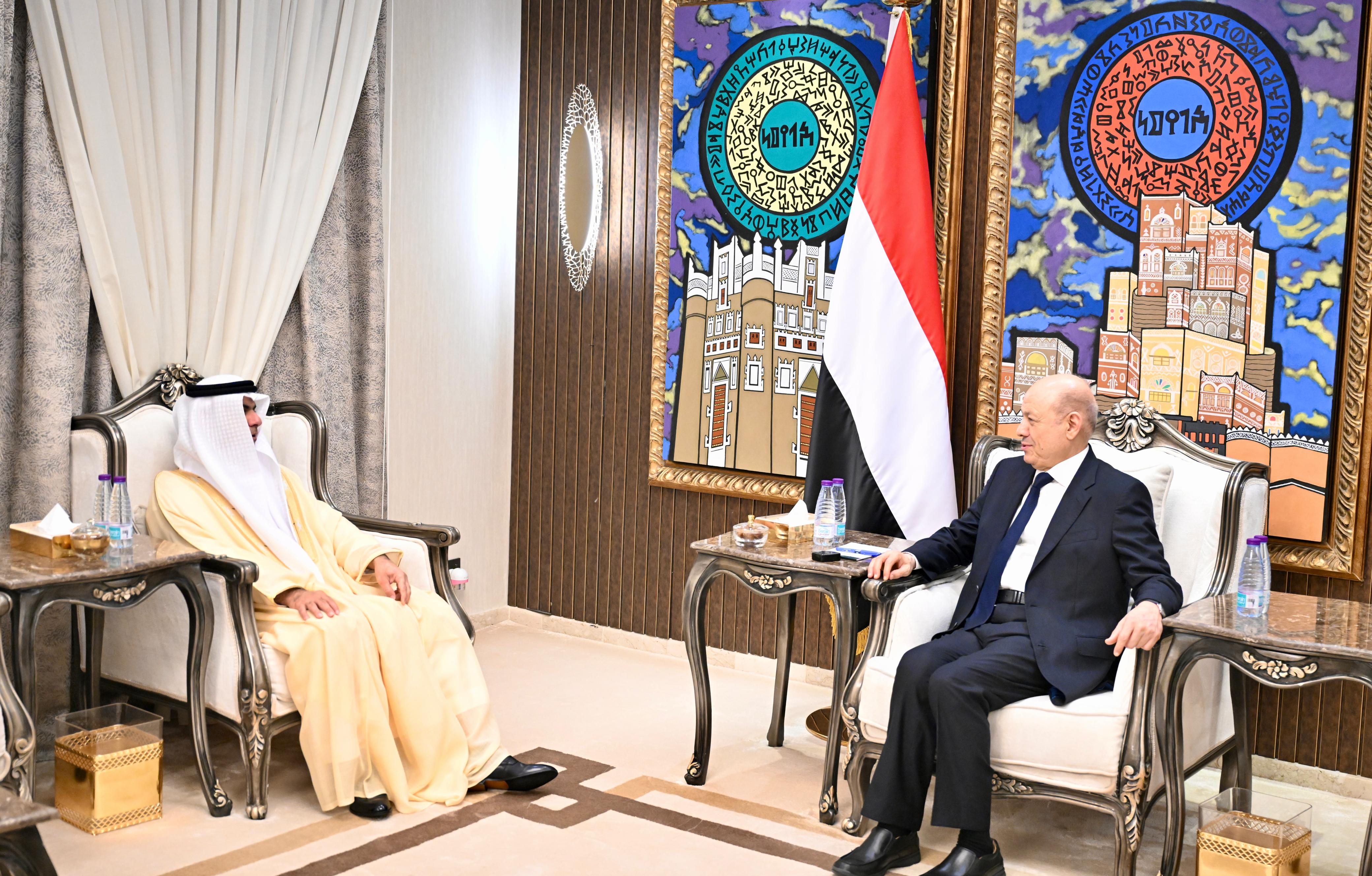 President Al-Alimi Receives UAE Ambassador to Yemen