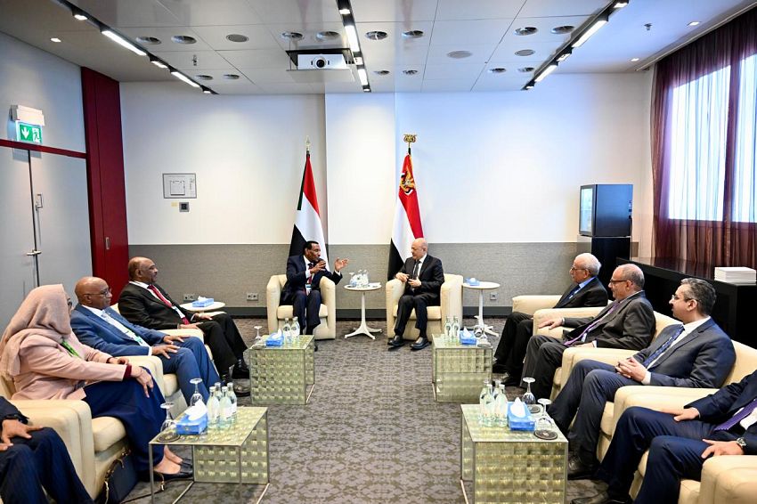 President Al-Alimi Reaffirms Yemen’s Firm Support for Sudan’s Unity, Sovereignty, and Territorial Integrity