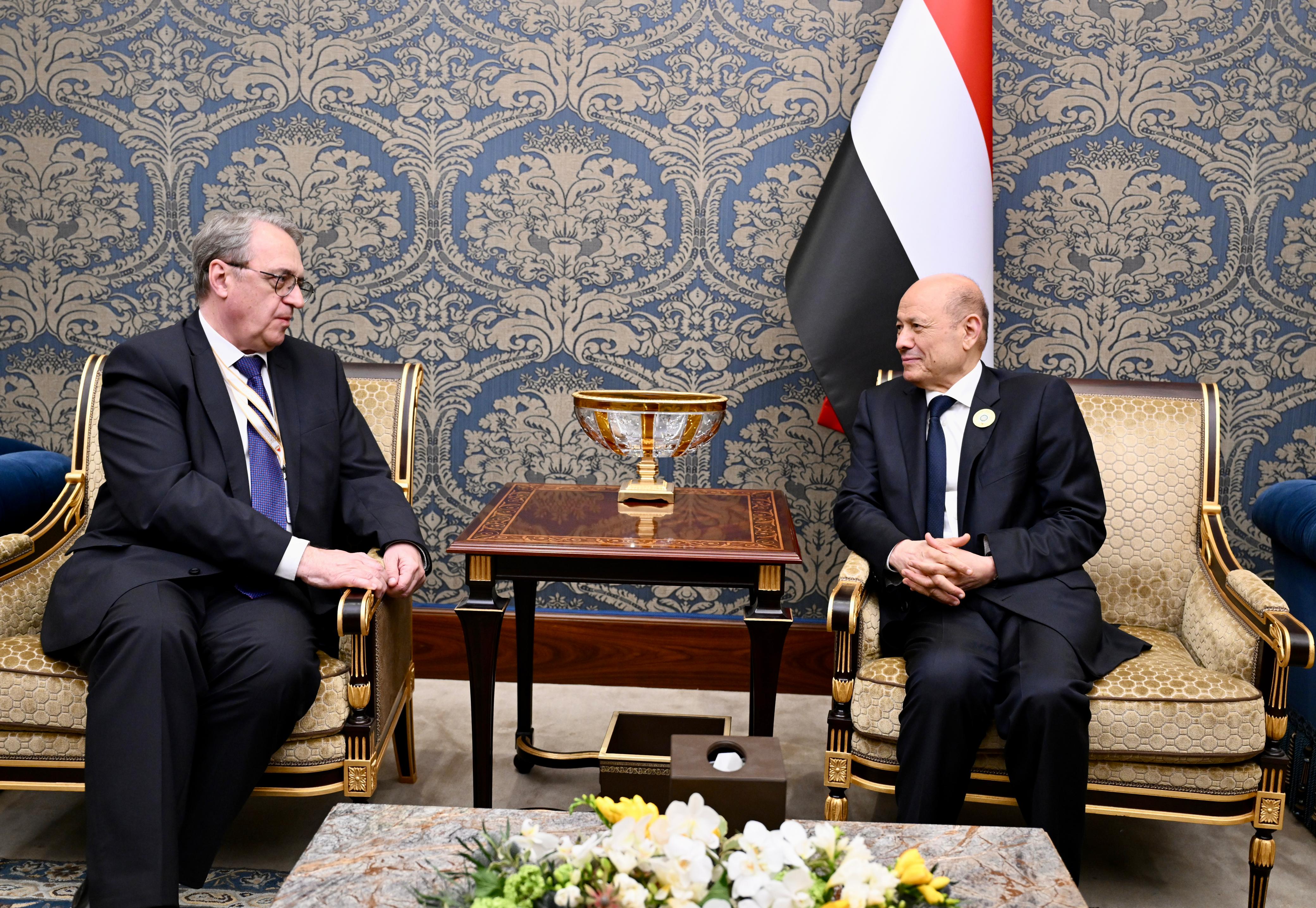 President Al-Alimi Discusses with Russian Presidential Special Envoy National and Regional Developments