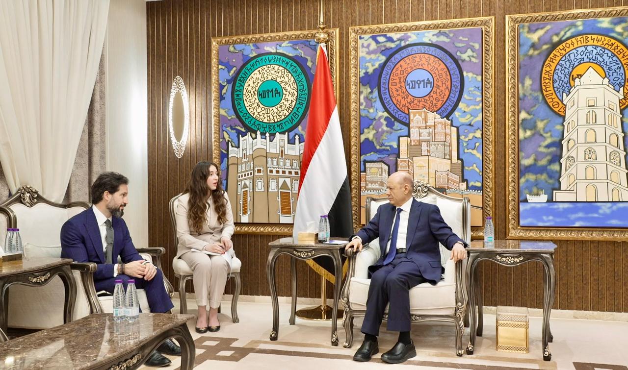 President Al-Alimi Receives U.S. Embassy Chargé d’Affaires