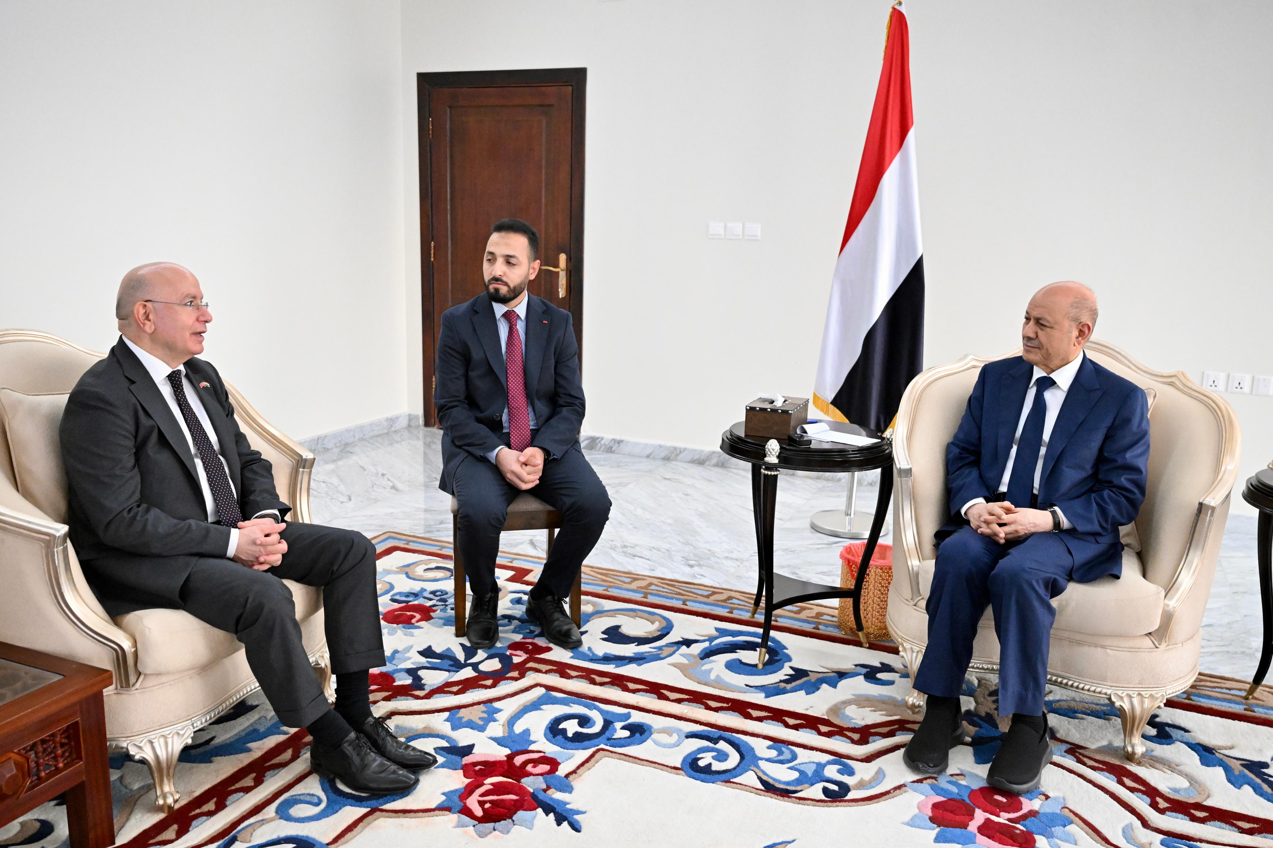 President of Leadership Council Receives Turkish Ambassador