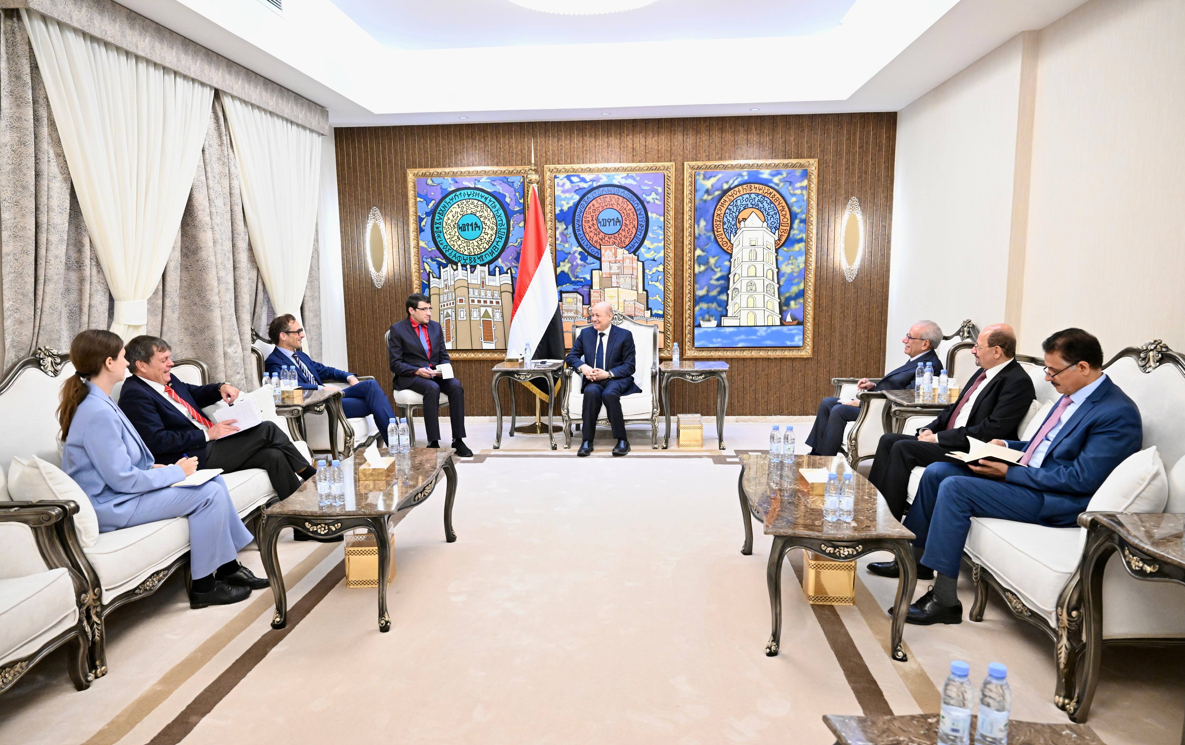 President Al-Alimi Receives Director of Near and Middle East Department of Foreign Ministry of Germany