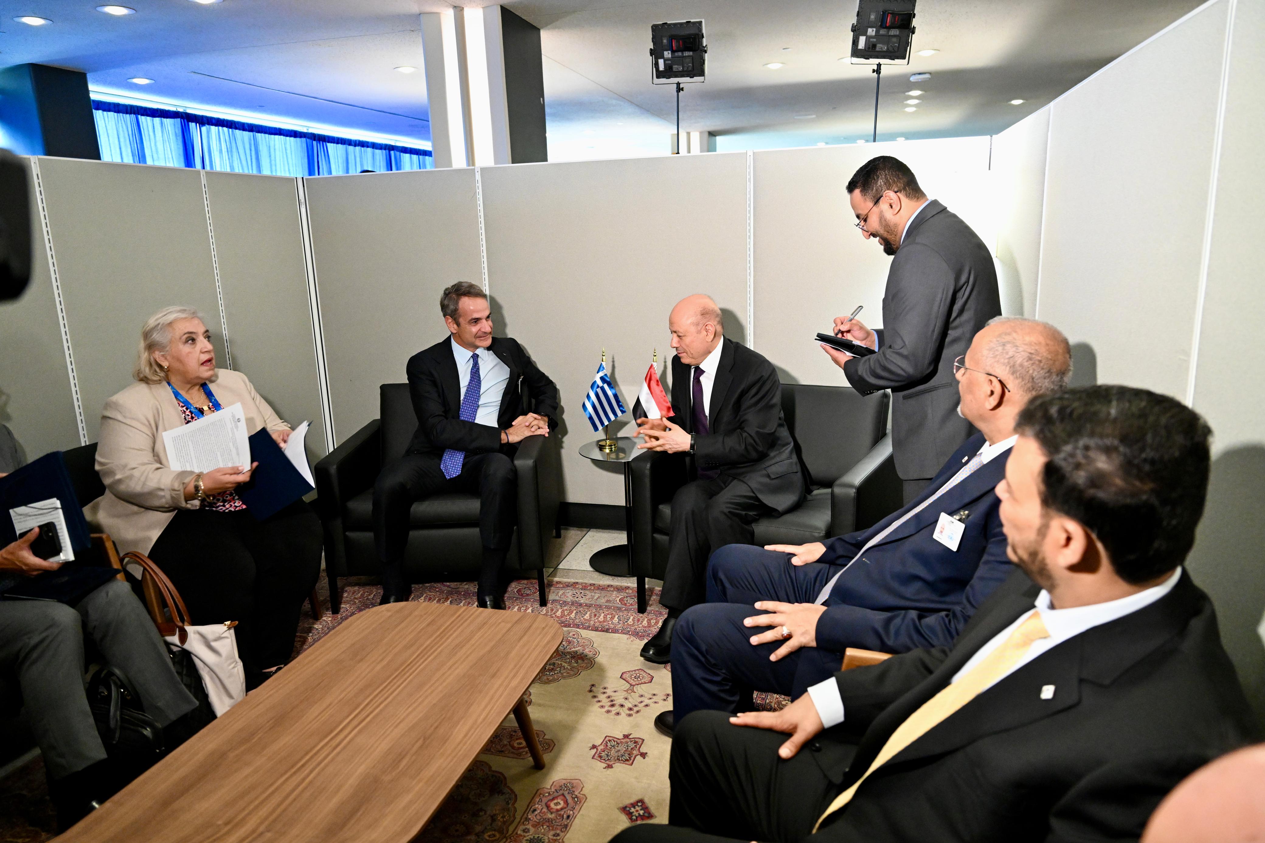 President Al-Alimi Praises Greece’s Role in Protecting Maritime Waterways