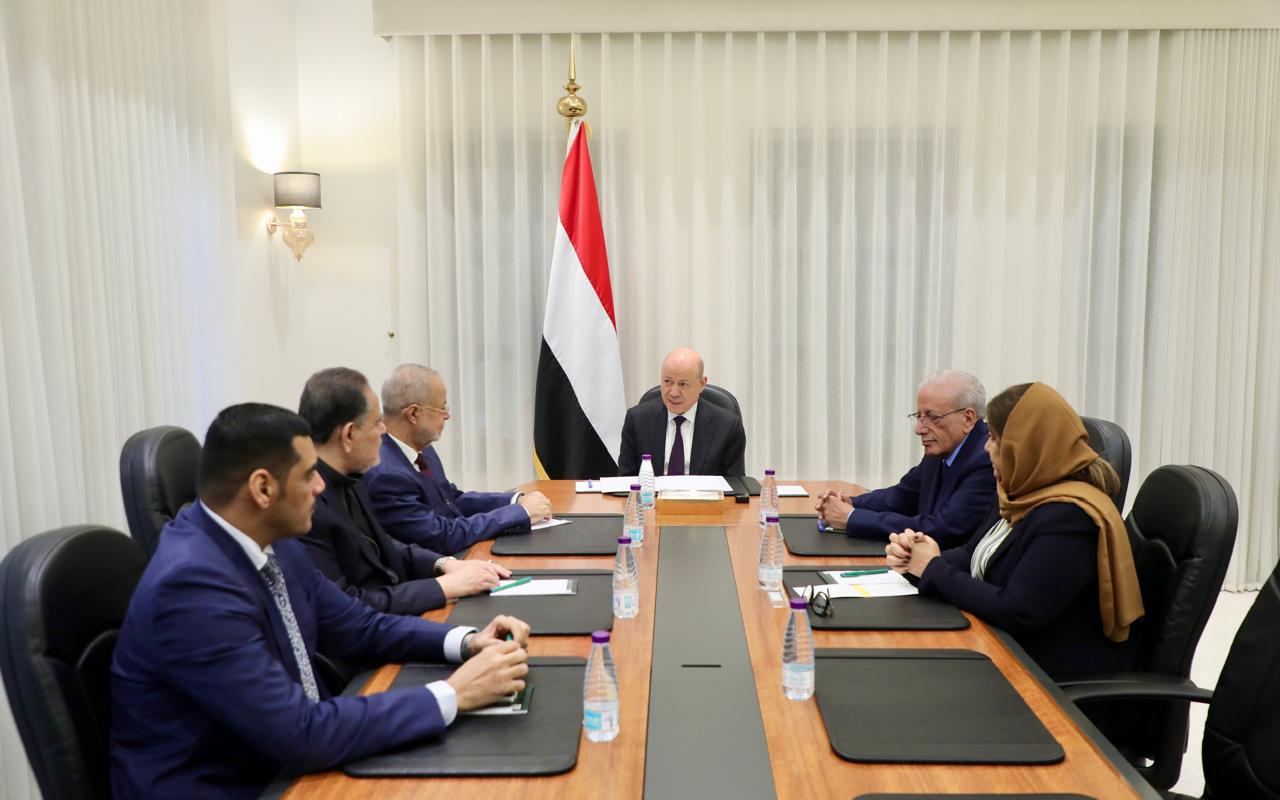 President of Presidential Council Meets with Leadership of Consultation and Reconciliation Commission