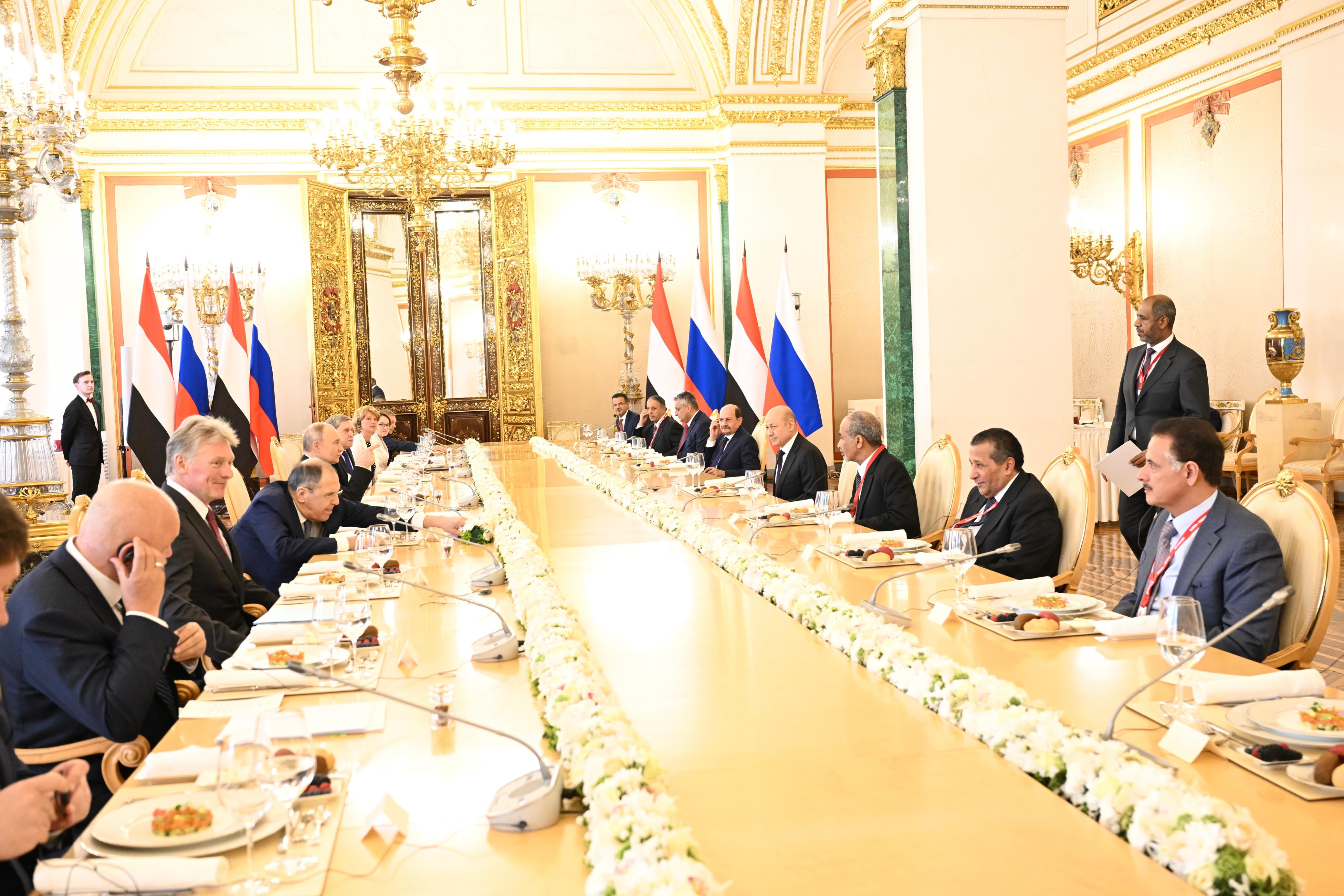 President Putin Hosts Luncheon in Honor of President Al-Alimi