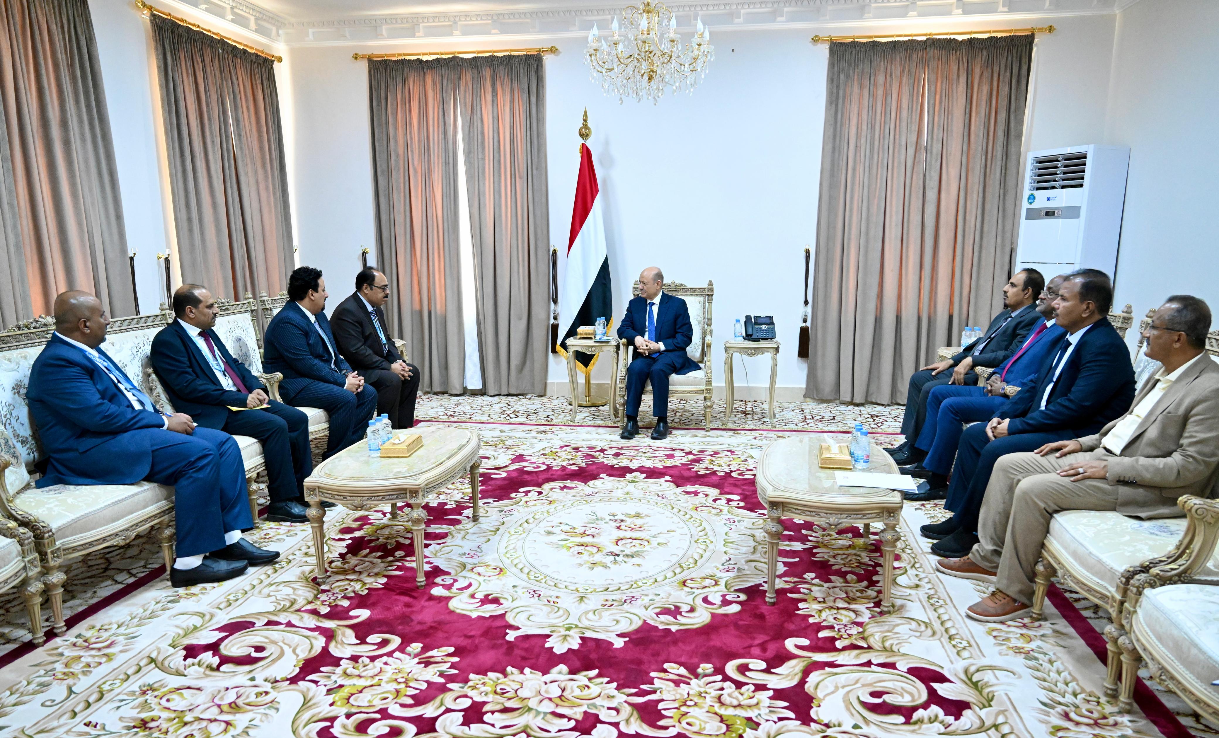President Al-Alimi Meets with UNOPS’s Delegation