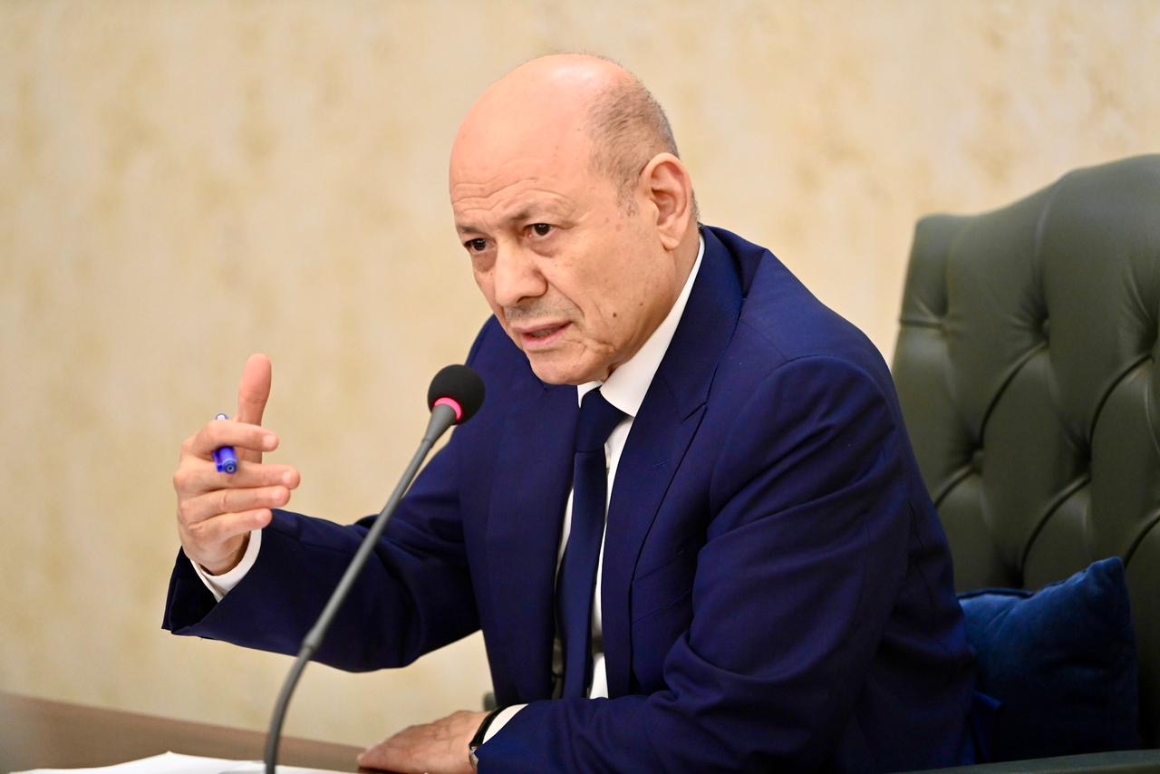 PRESIDENT AL-ALIMI CHAIRS A JOINT MEETING OF GOVERNMENT AND GOVERNORATES’ GOVERNORS Thu ، 28 Mar 2024 