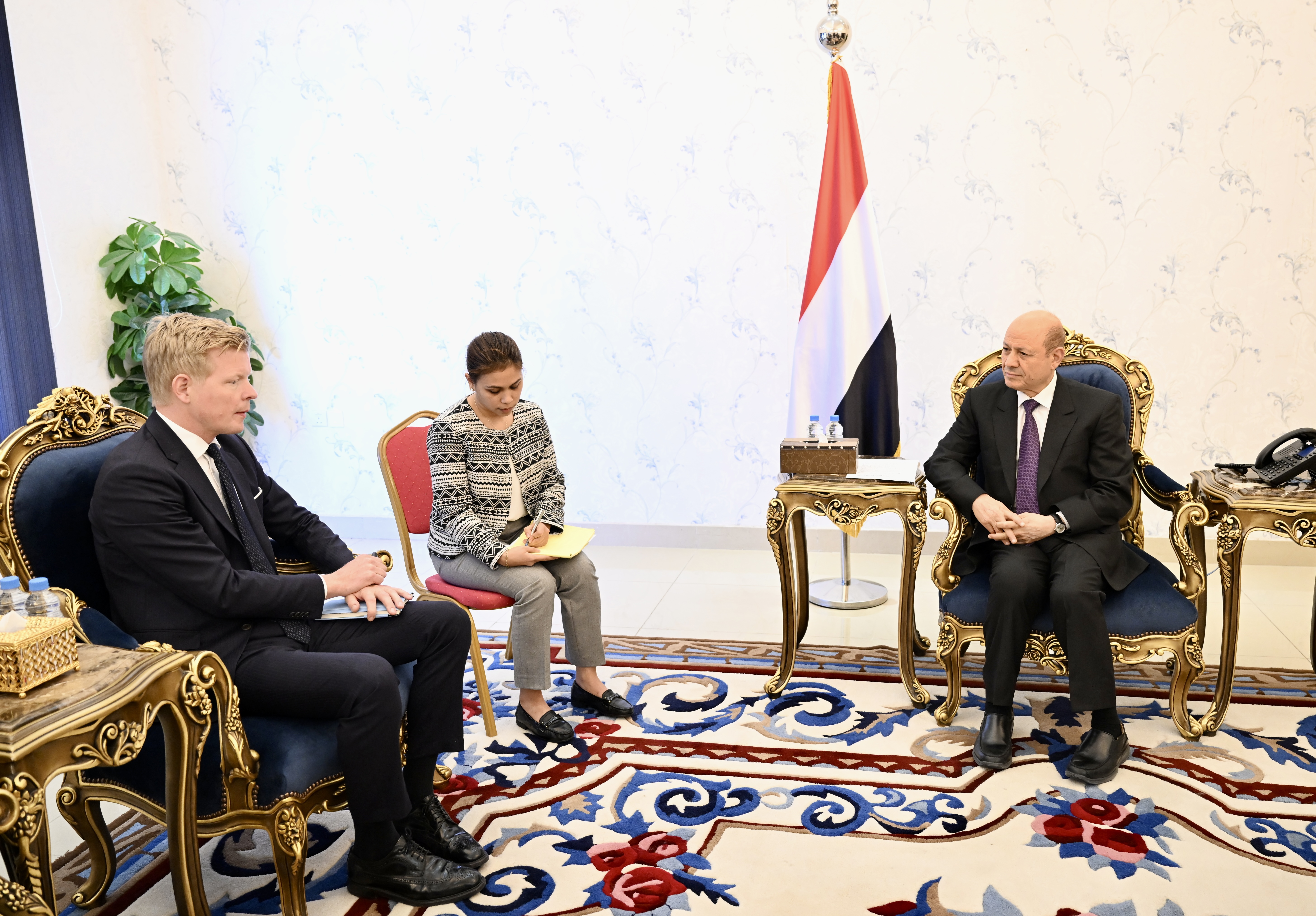 رشاد العليمي يسقتبل المبعوث الأممي 7 فبراير 2023