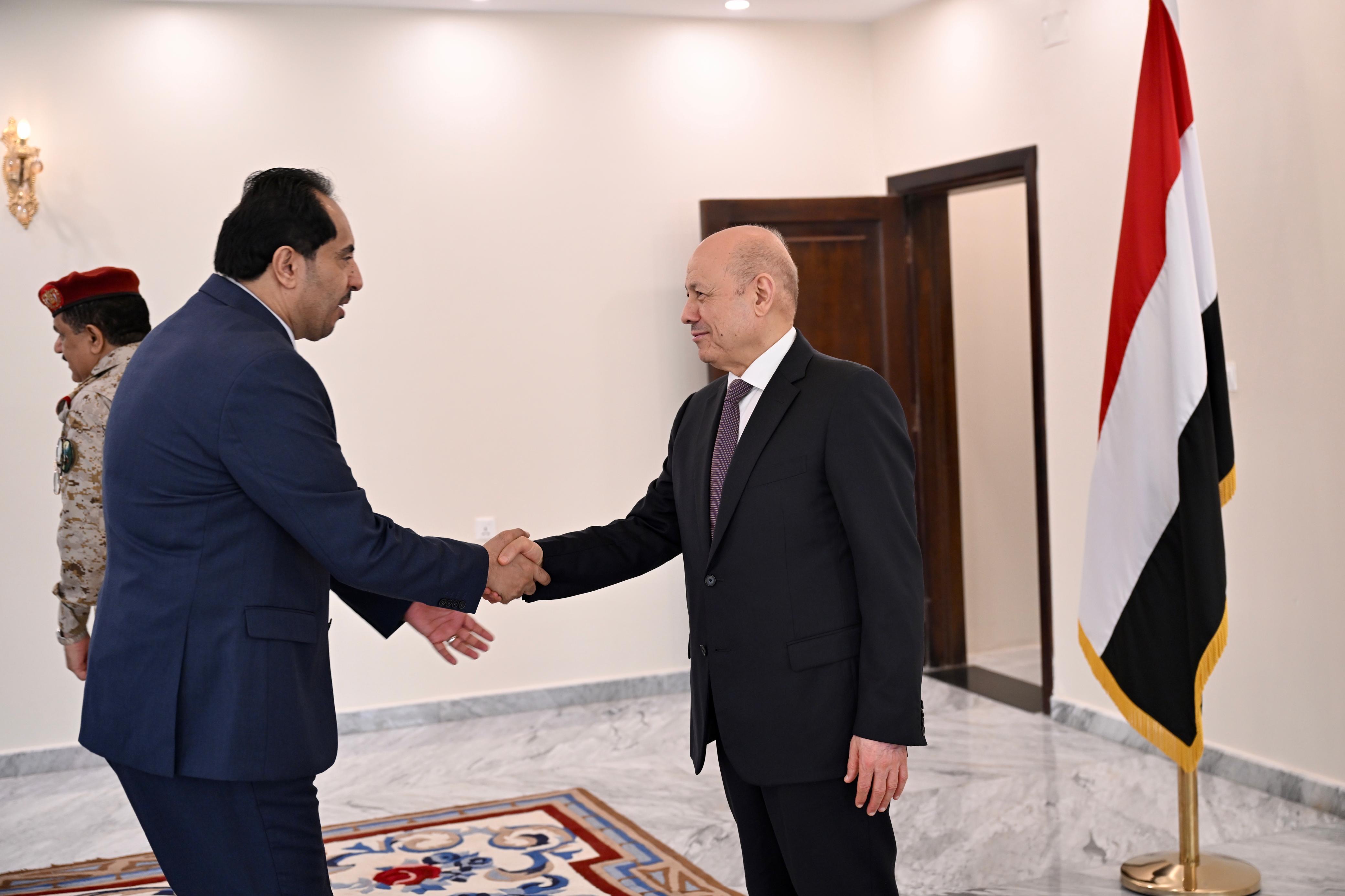 فخامة الرئيس يستقبل جموع المهنئين بعيد الأضحى (1)