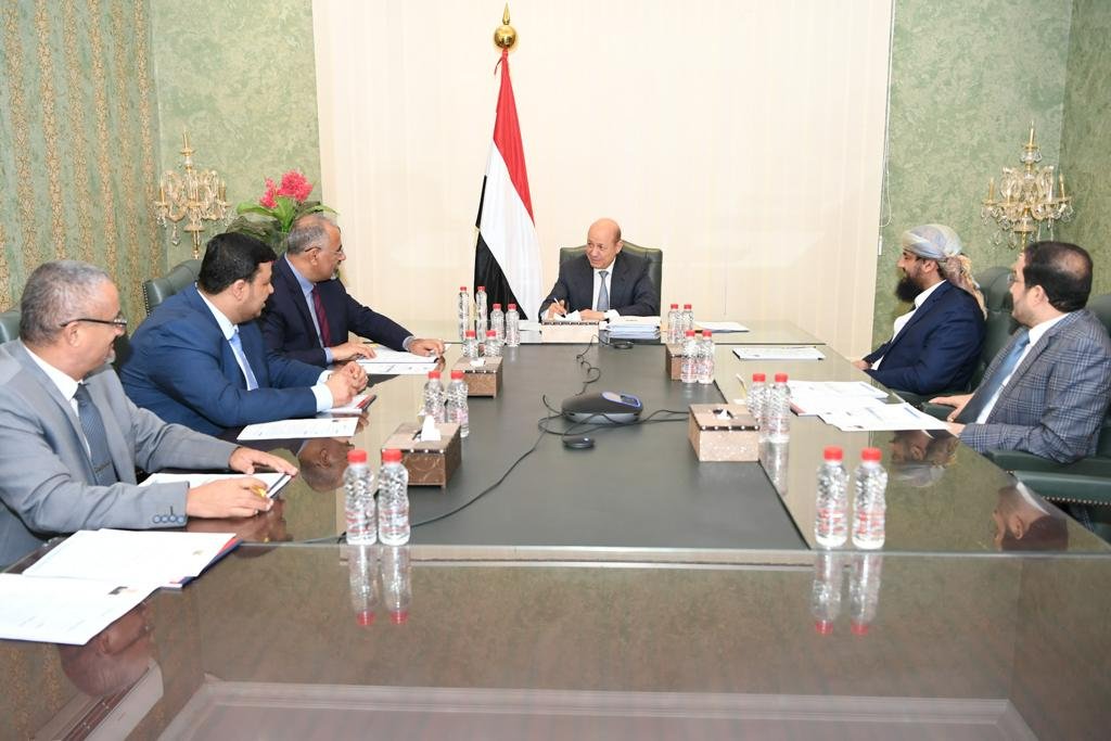 مجلس القيادة الرئاسي يعقد اجتماعا طارئا حول الاحداث في محافظة شبوة