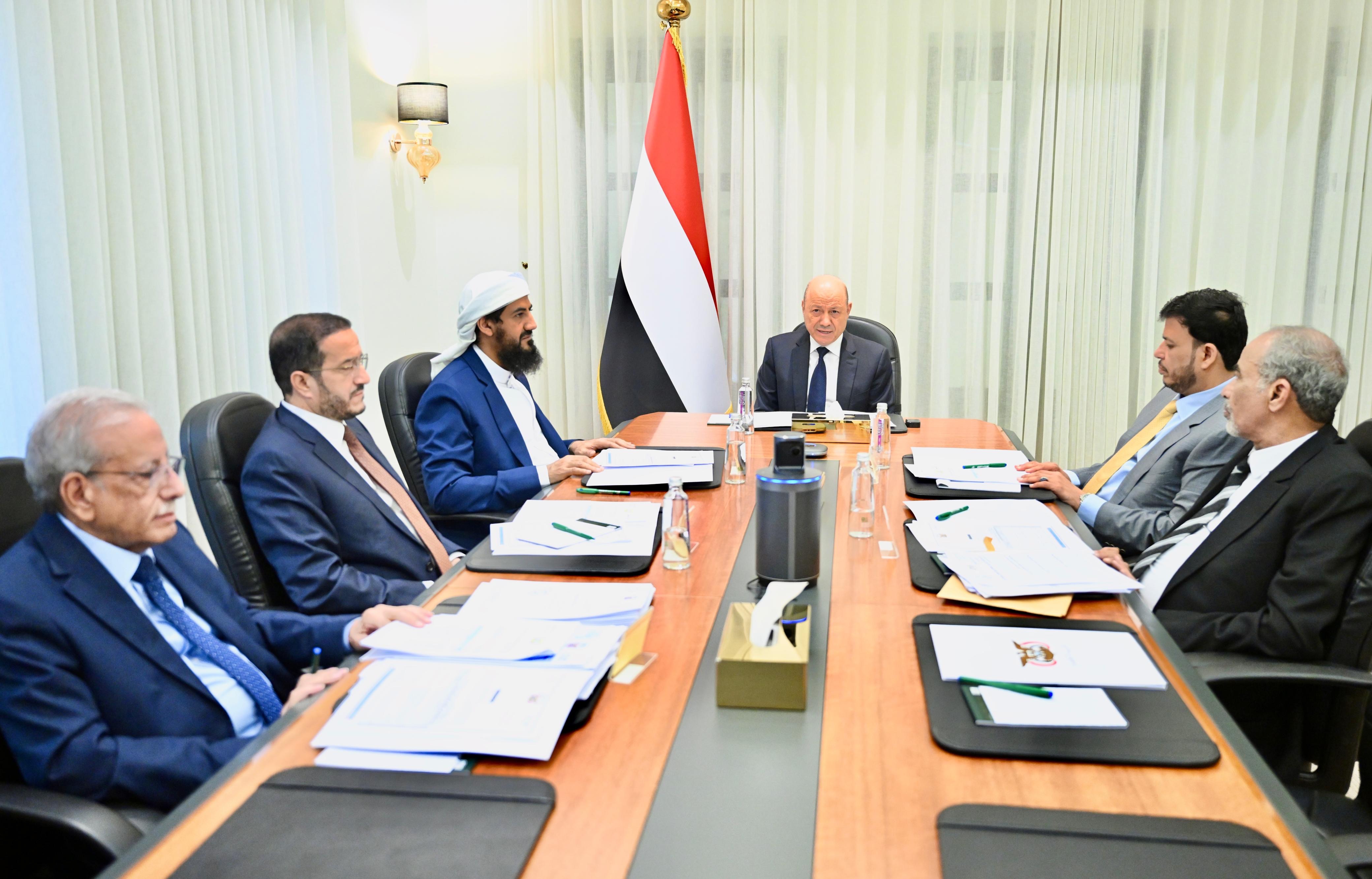 مجلس القيادة يقر مصفوفة الاصلاحات المزمنة ويشيد بمستوى التقدم في توحيد القرار الأمني والعسكري