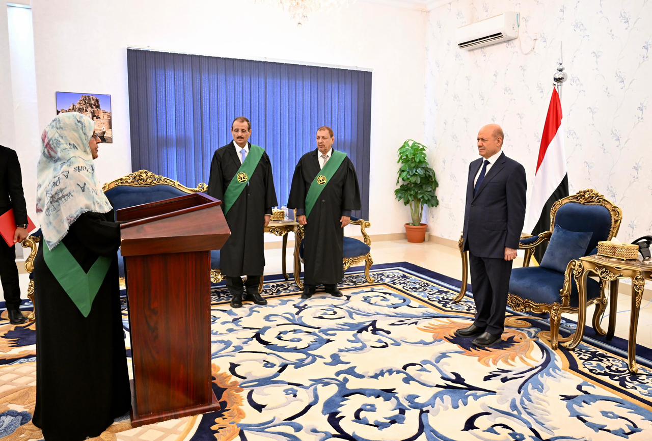 (4)القضاة المعينون بالمحكمة العليا يؤدون اليمين القانونية امام رئيس مجلس القيادة الرئاسي 9 سبتمبر 2023