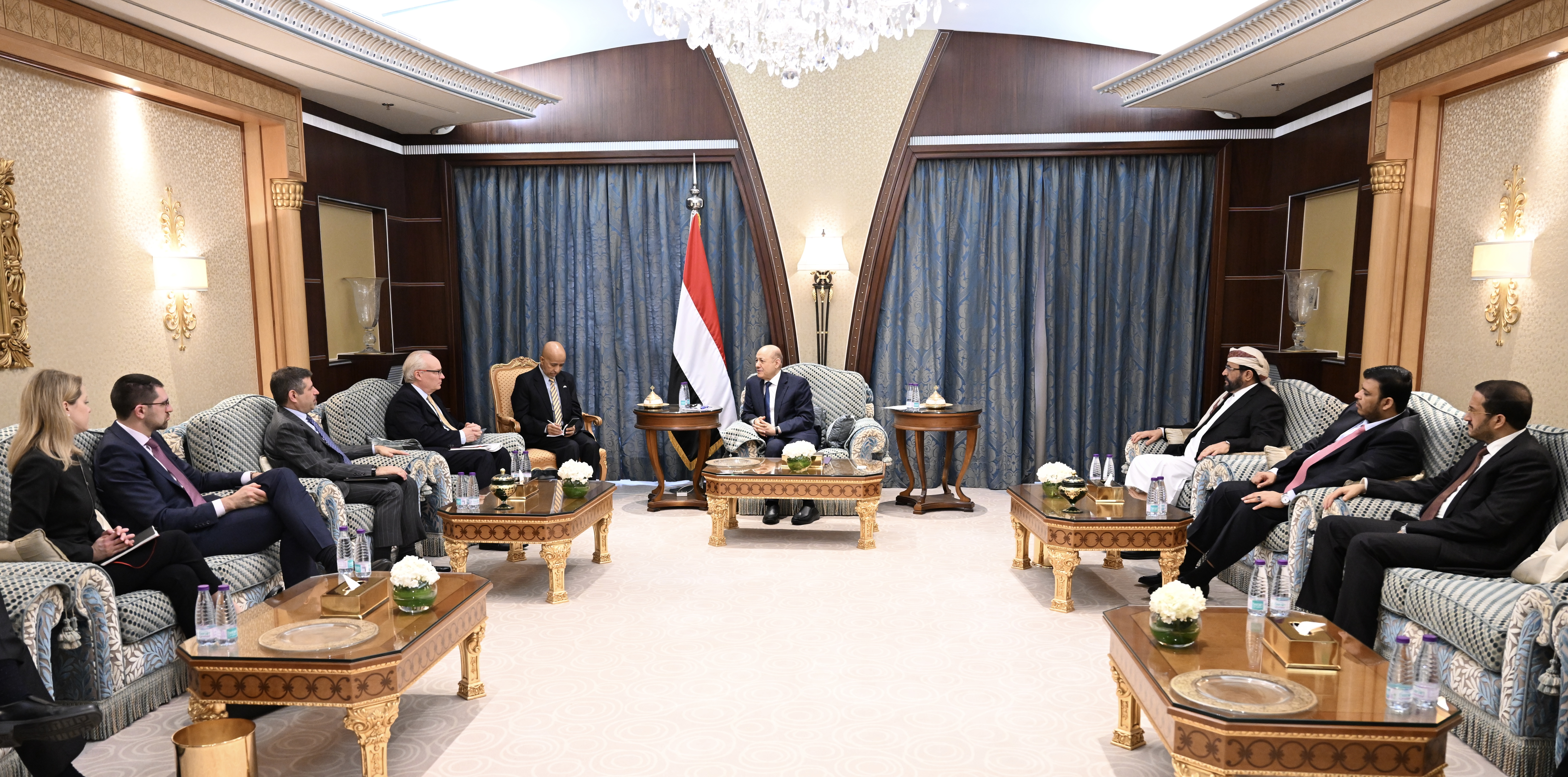 فخامة الرئيس يستقبل المبعوث الأمريكي لبلادنا 15 مارس 2023