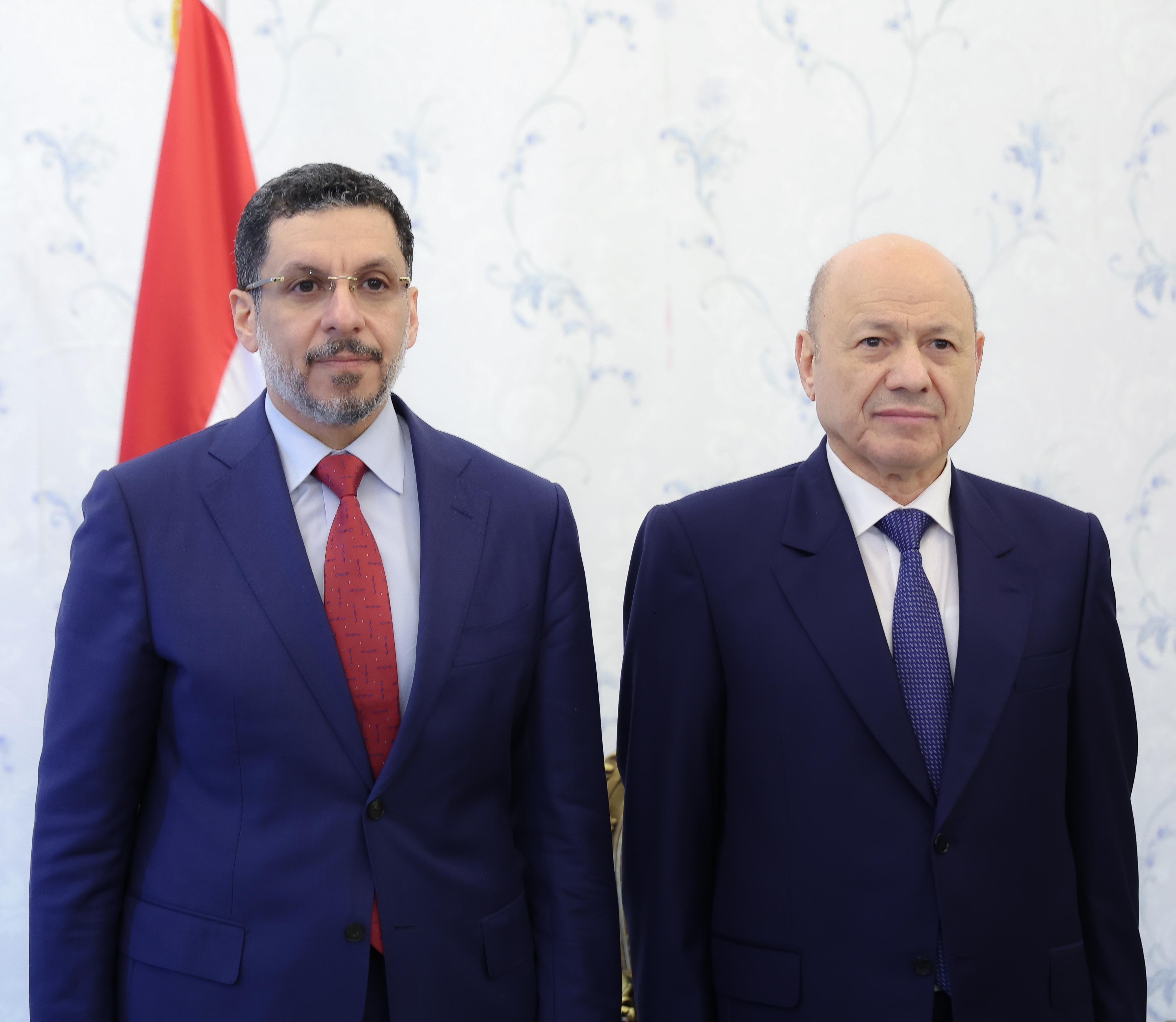 رئيس الوزراء يؤدي اليمين الدستورية امام رئيس مجلس القيادة الرئاسي في العاصمة المؤقتة عدن 08 فبراير 2024