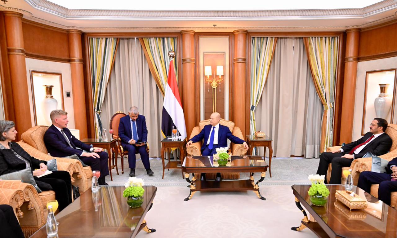 رئيس مجلس القيادة يستقبل المبعوث الخاص للأمم المتحدة