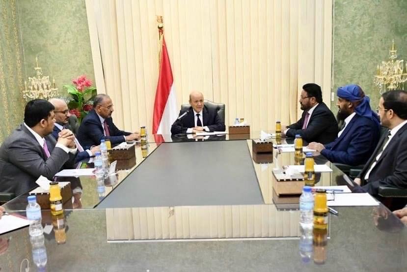 مجلس القيادة الرئاسي يناقش التطورات المحلية والتداعيات الخطيرة لتصعيد المليشيات الارهابية