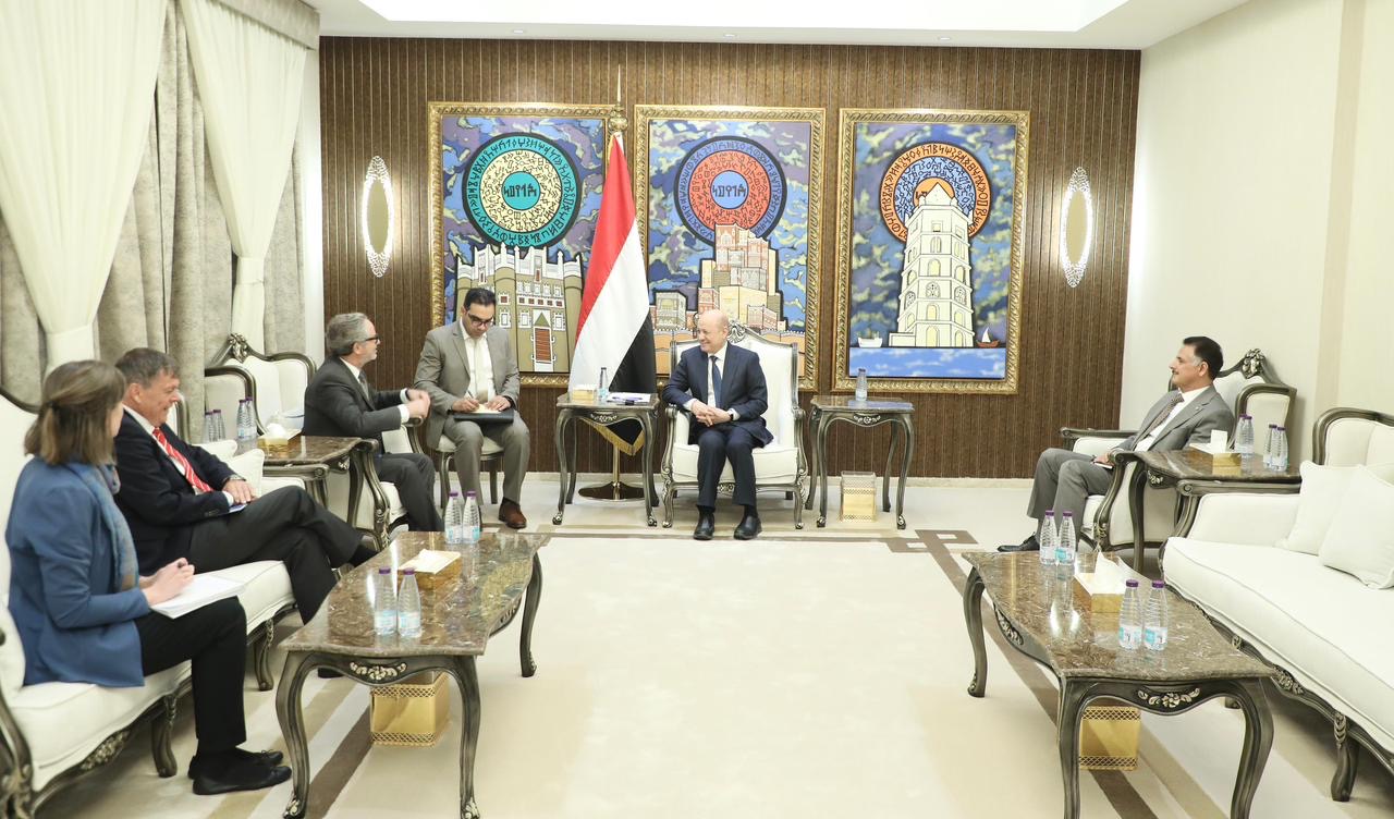 رئيس مجلس القيادة الرئاسي يستقبل رئيس بعثة الاتحاد الأوروبي وسفير ألمانيا الاتحادية