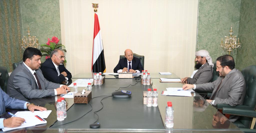 مجلس القيادة الرئاسي يناقش حالة الأمن الغذائي والتدابير اللازمة لاحتواء تداعيات الأزمة العالمية