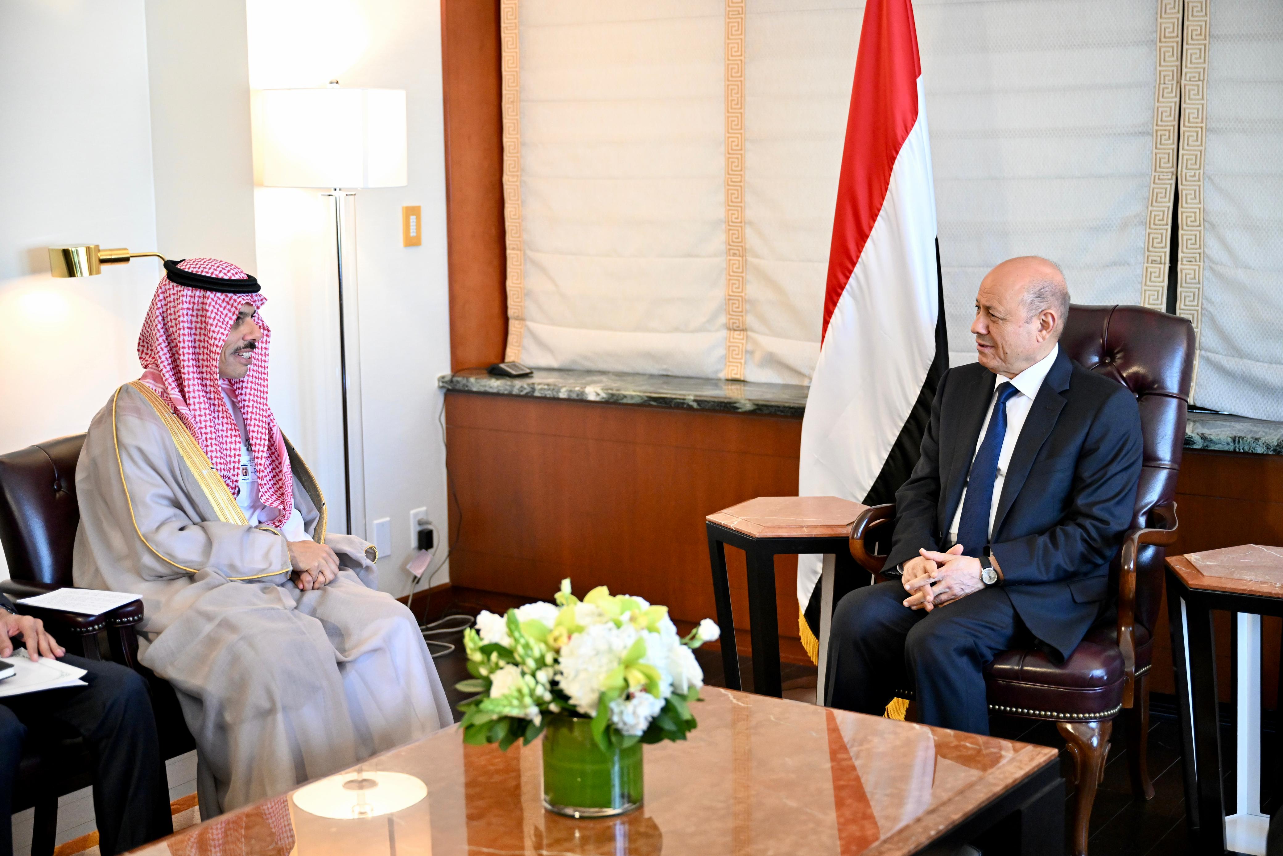 رئيس مجلس القيادة الرئاسي يستقبل وزير الخارجية السعودي  21 سبتمبر 2023 
