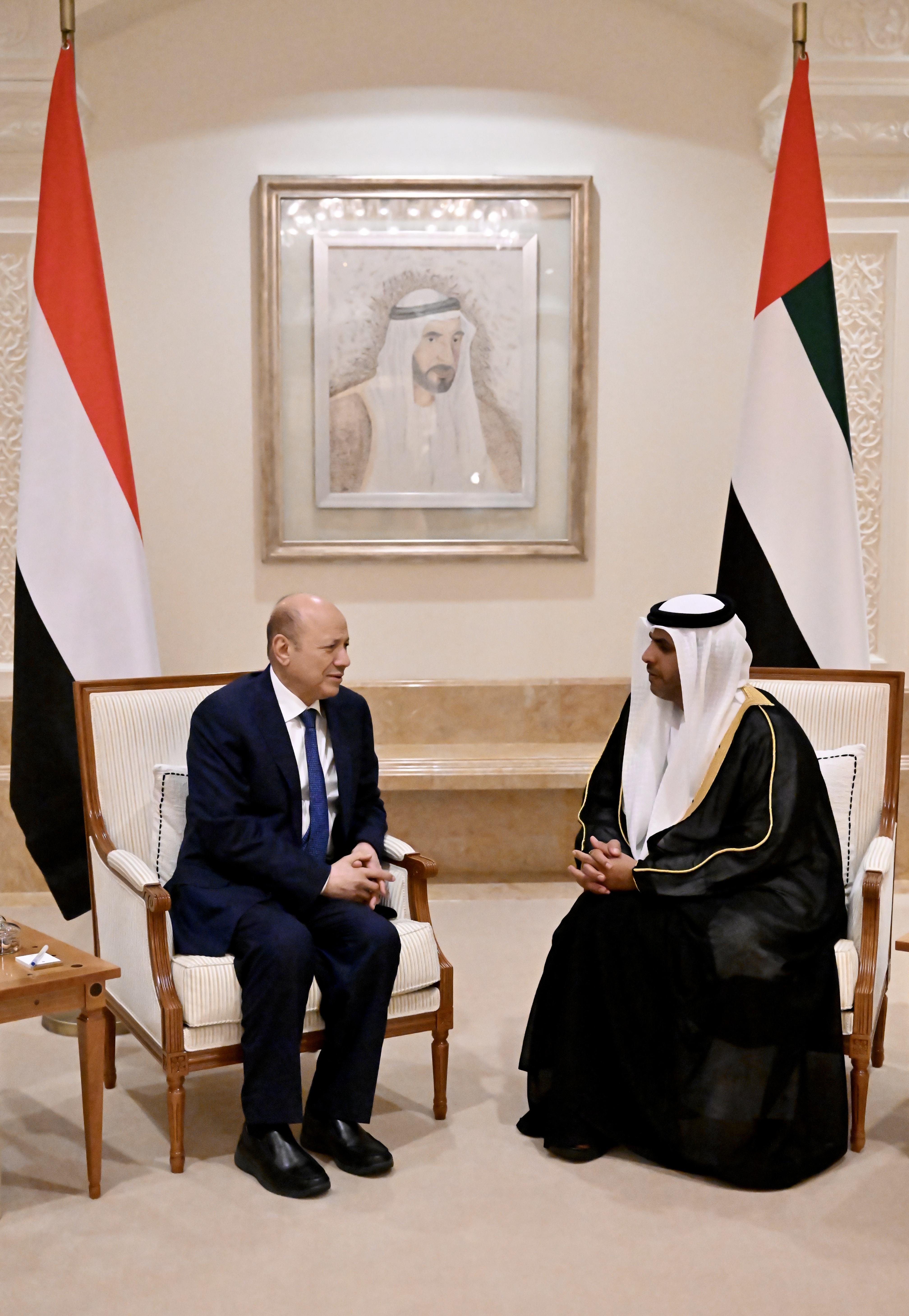 وصول فخامة الرئيس رشاد العليمي إلى العاصمة الإماراتية أبو ظبي  29 نوفمبر 2022