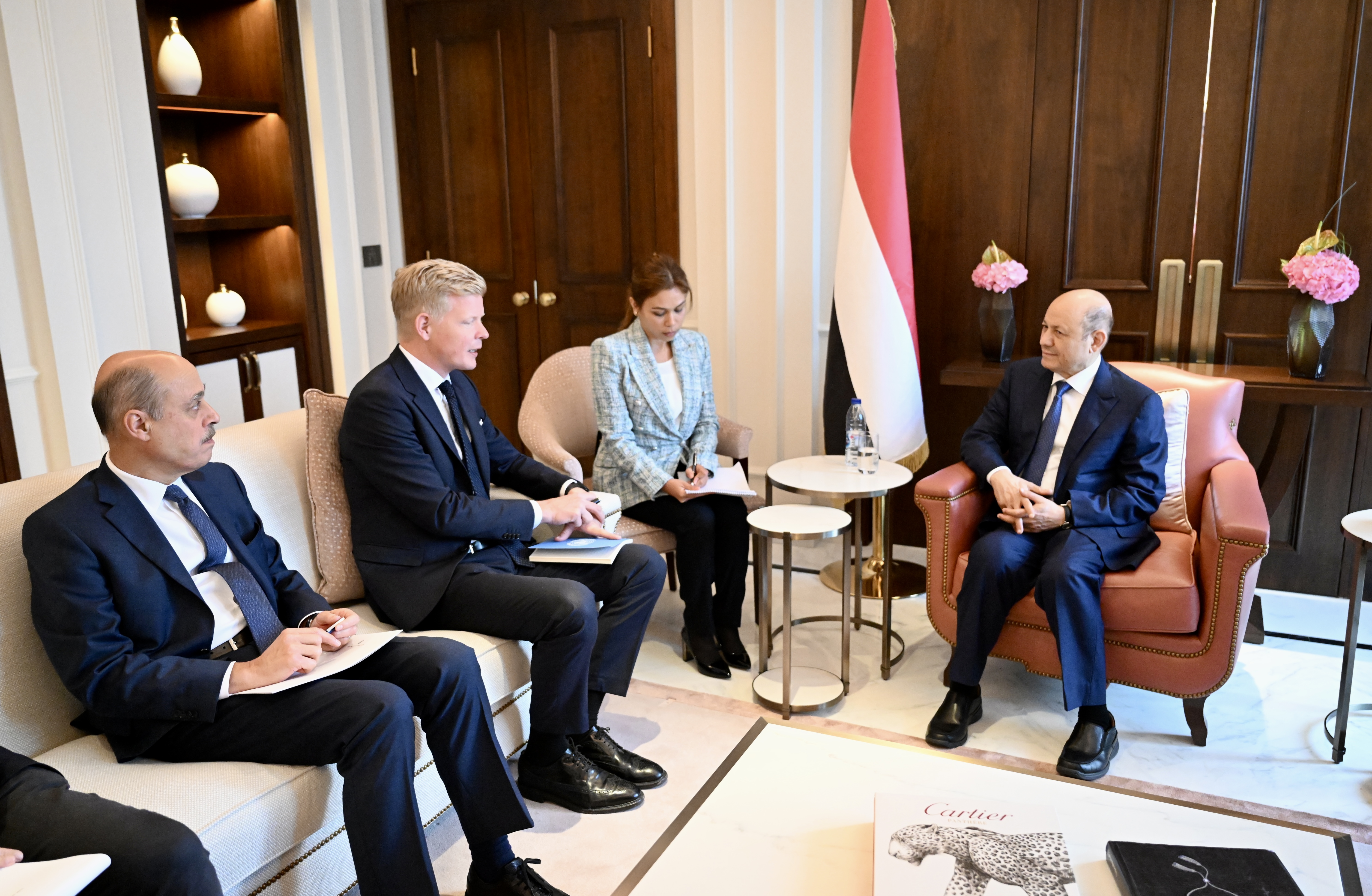 استقبال رئيس مجلس القيادة للمبعوث الأممي هانس جروندبيرغ في عمان 29 نوفمبر 2022