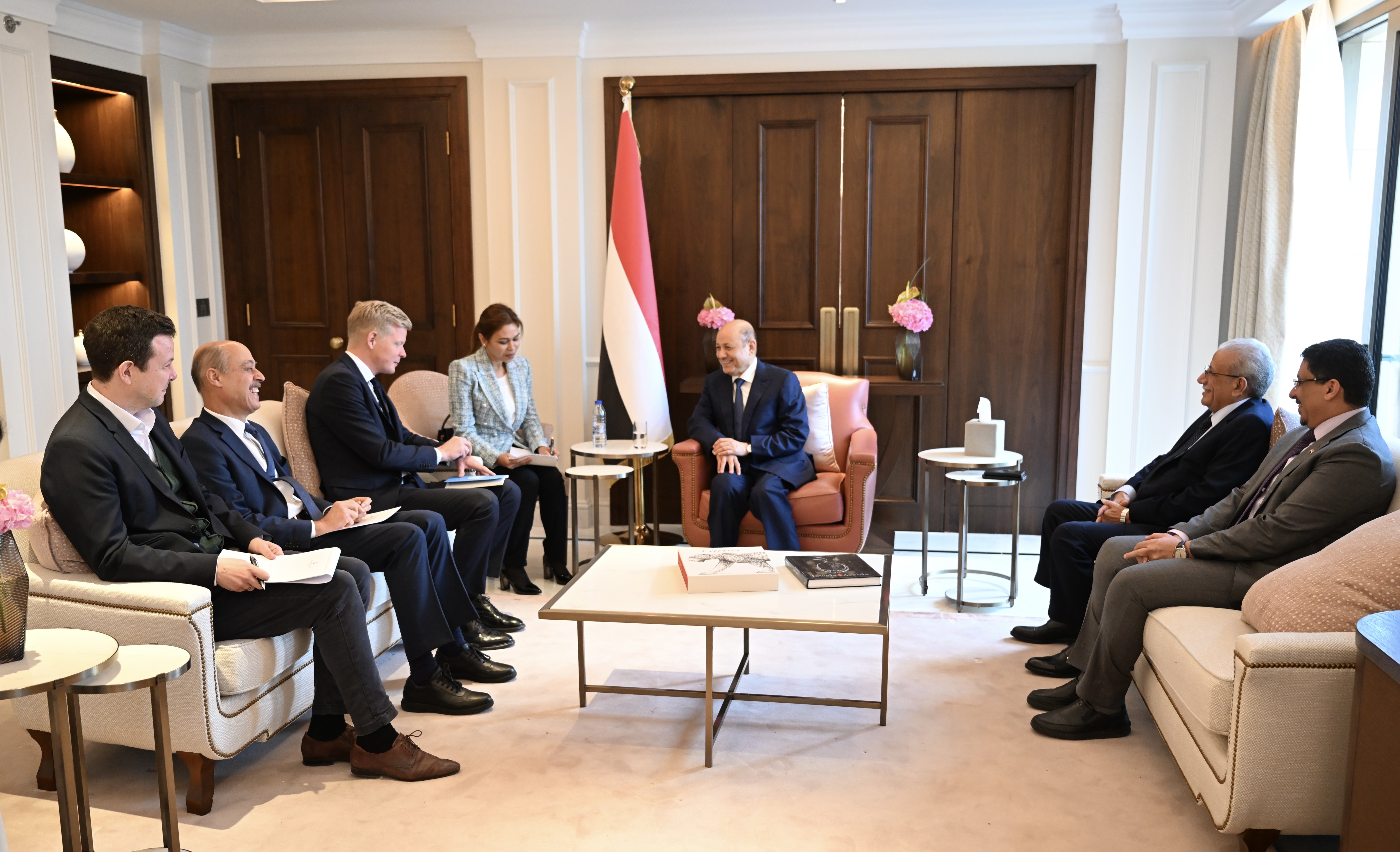 استقبال رئيس مجلس القيادة للمبعوث الأممي هانس جروندبيرغ في عمان 29 نوفمبر 2022