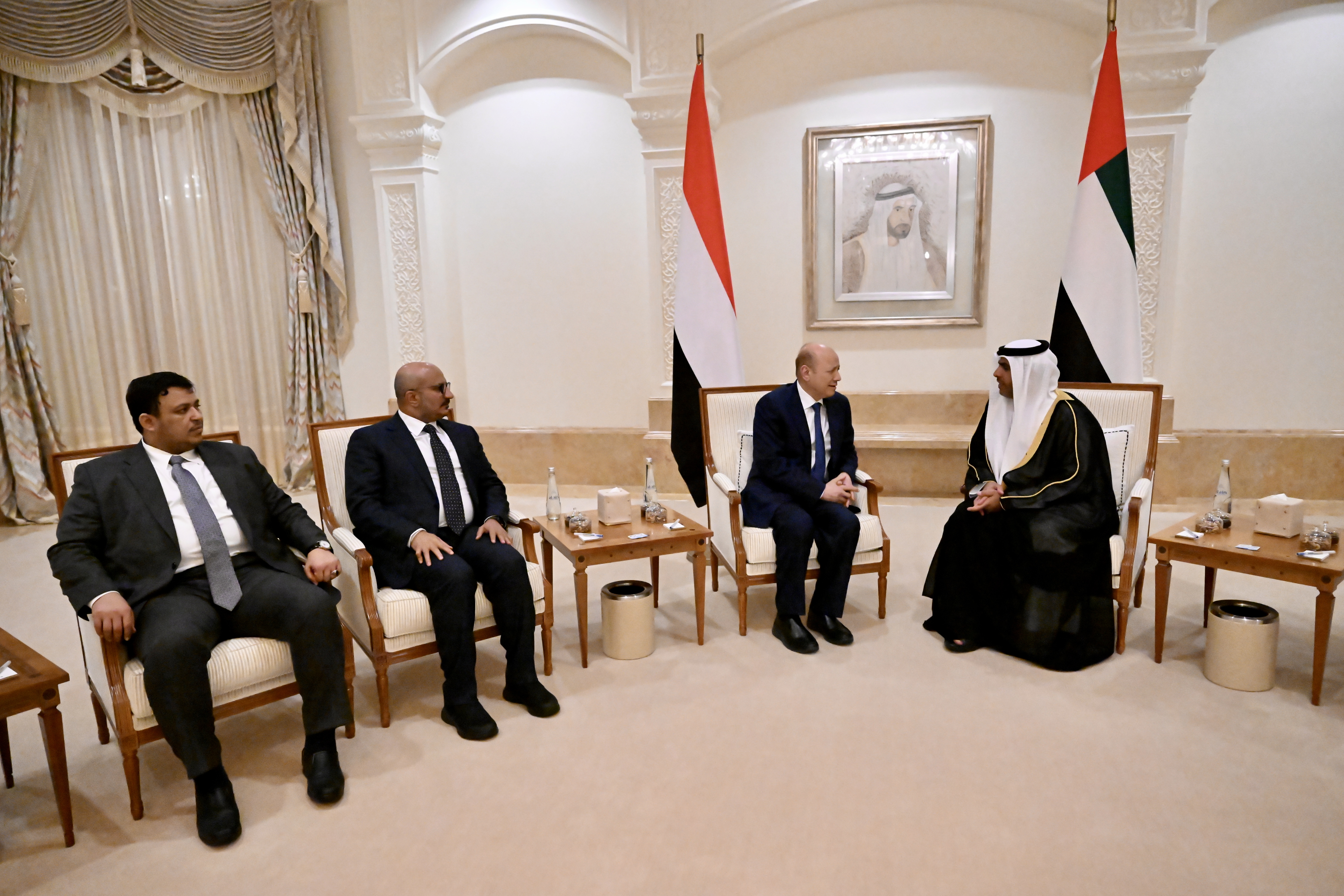 وصول فخامة الرئيس رشاد العليمي إلى العاصمة الإماراتية أبو ظبي  29 نوفمبر 2022